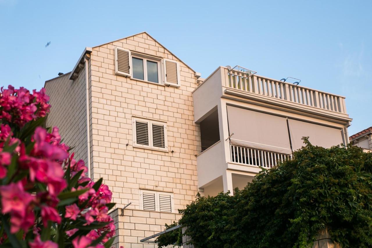 קאבטאט Apartments Villa Dubrovnik מראה חיצוני תמונה